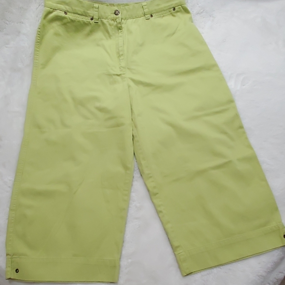 Jones New York Capris. Size 16 - Picture 2 of 4